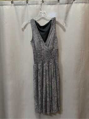 Express Black and Grey Printed Midi Dress with Smocked Waist